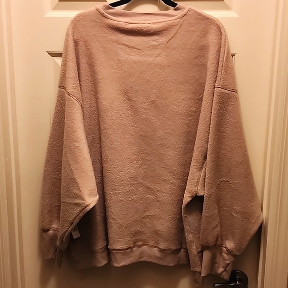 TAHARI SPORT TOP - Picture 2 of 2